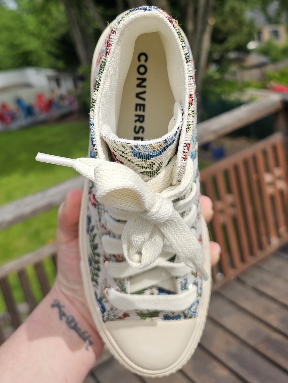 Converse Chuck Taylor All Star Lift Platform Floral Tapestry High-Top Sneakers - Picture 8 of 11